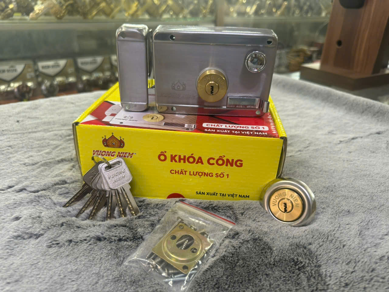 Khóa Cổng Vương Niệm - Made In VietNam